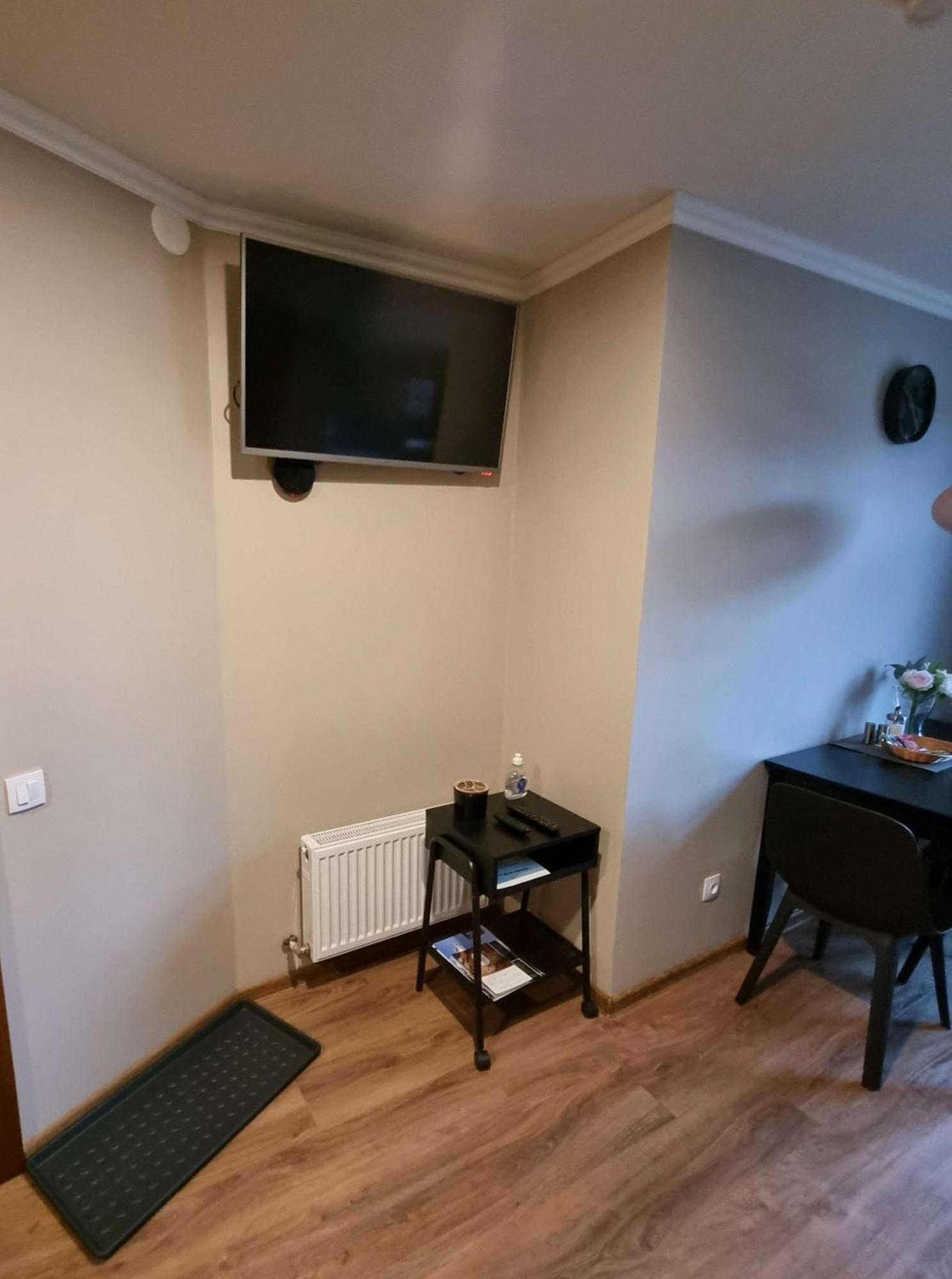 Apartamenti Aluksne Ngoại thất bức ảnh