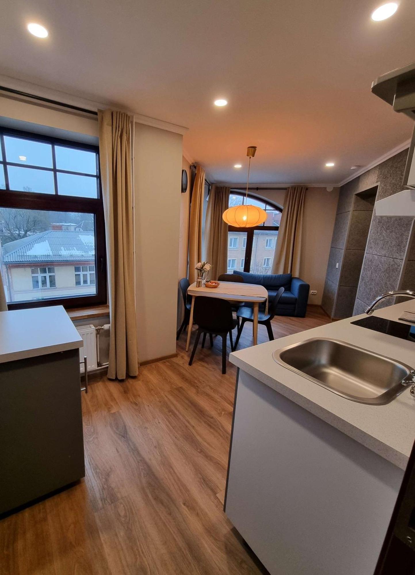 Apartamenti Aluksne Ngoại thất bức ảnh